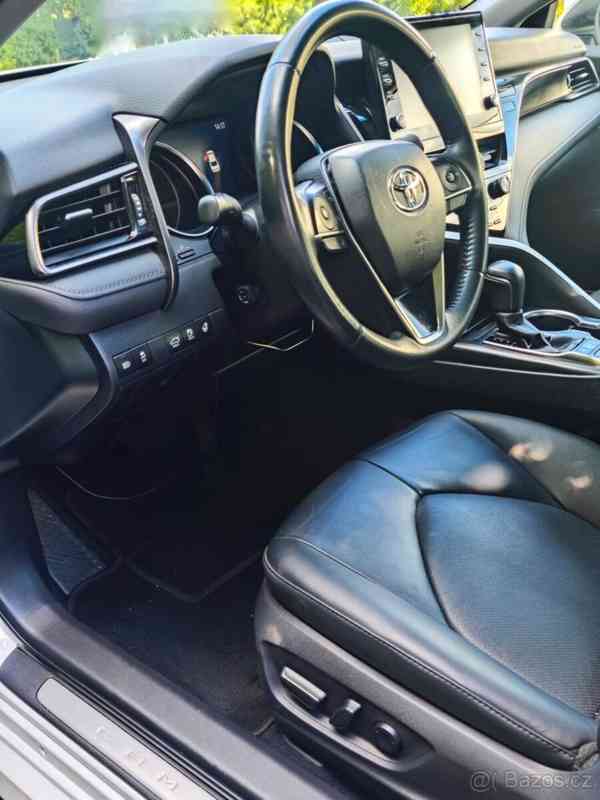 Toyota Camry Exclusive 2024 - foto 12