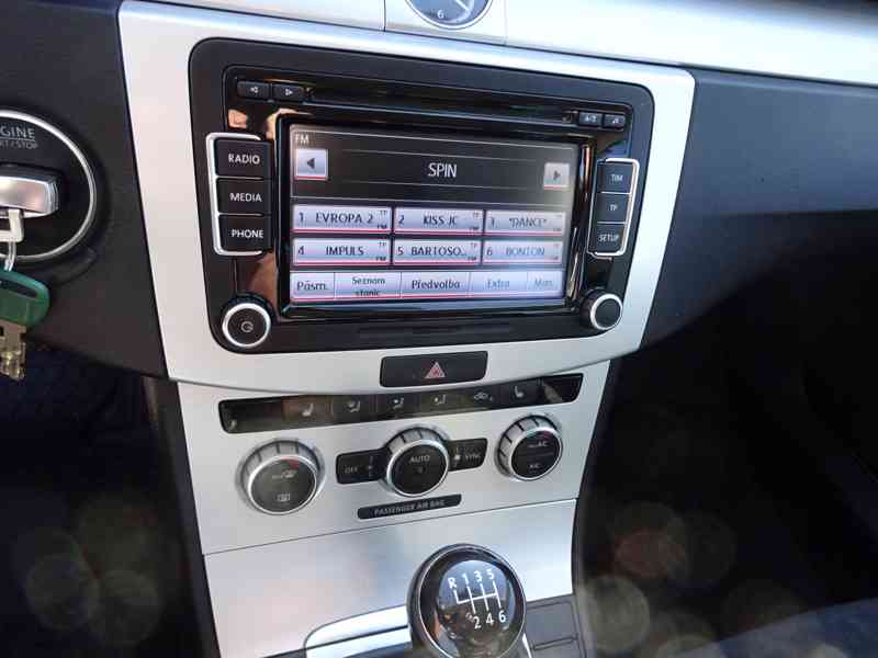 VW Passat CC 2.0 TDI 4x4 r.v.2013 1.Maj.Koup.ČR - foto 8