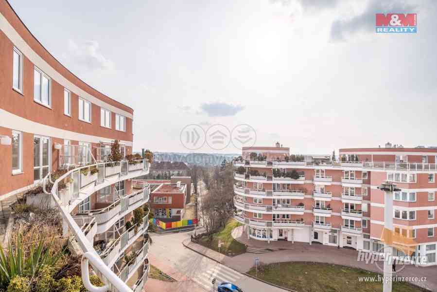 Pronájem bytu 4+kk, 146 m?, Praha, ul. U kříže - foto 27