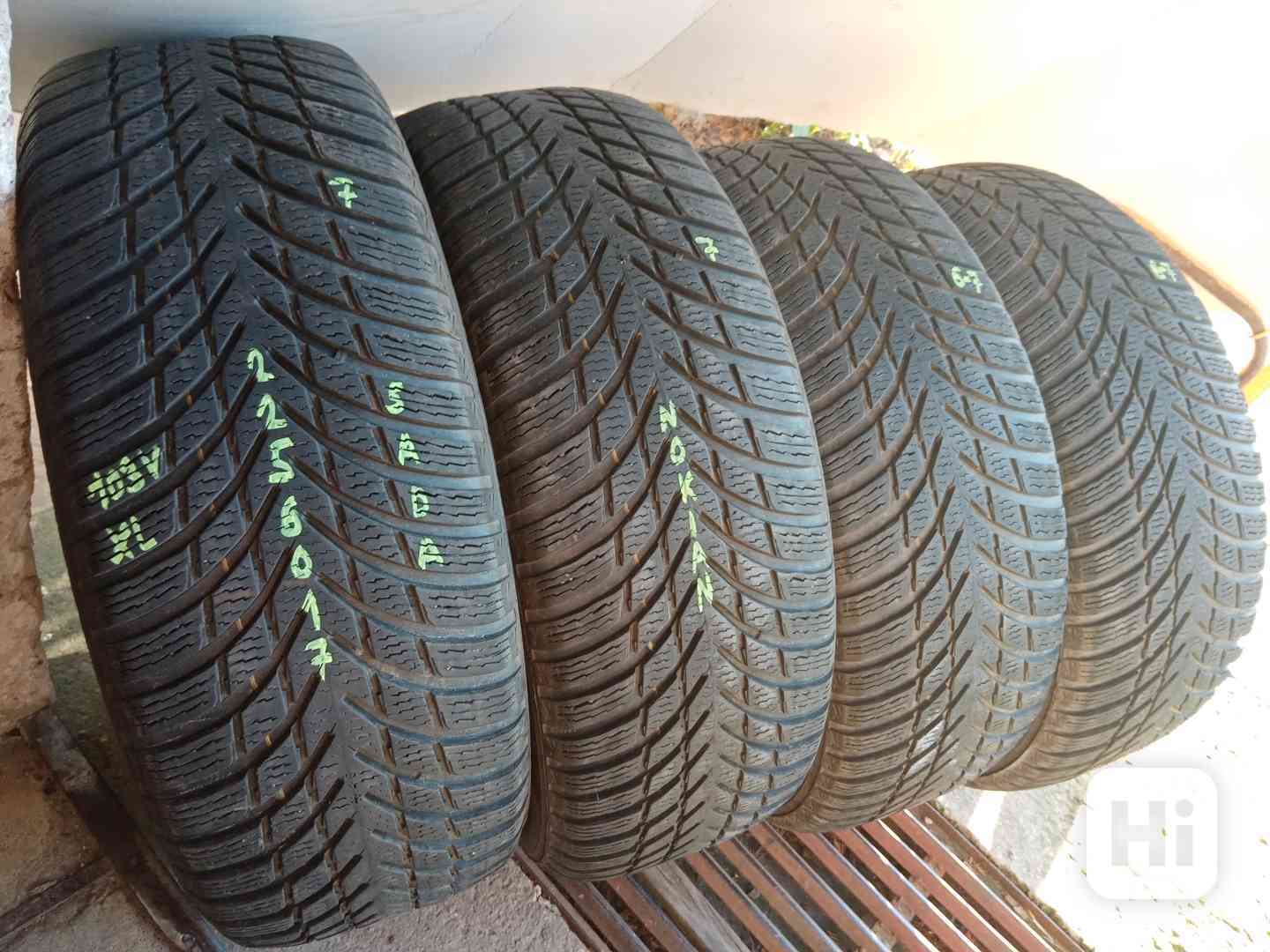 Zimní pneu 4kusy 225/60/17 vzorek 90% NOKIAN - dobírka možná - foto 1