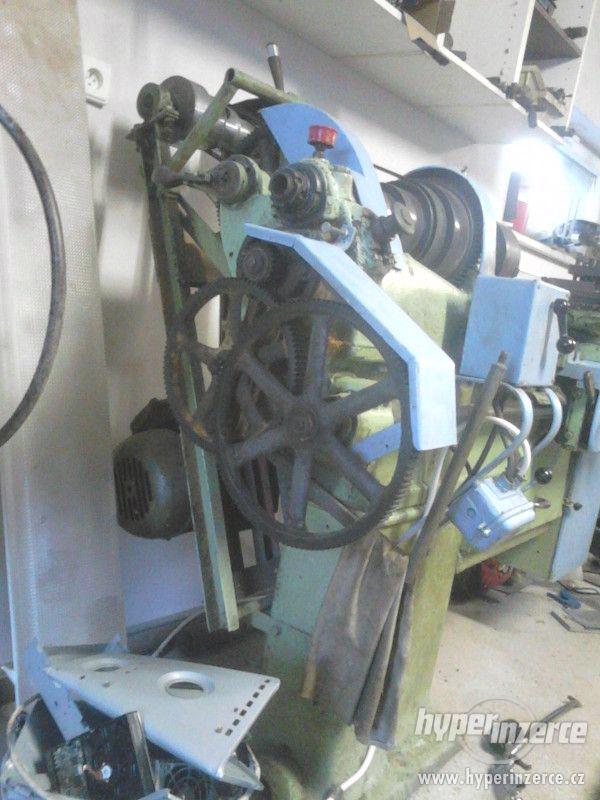 Historický soustruh - foto 8