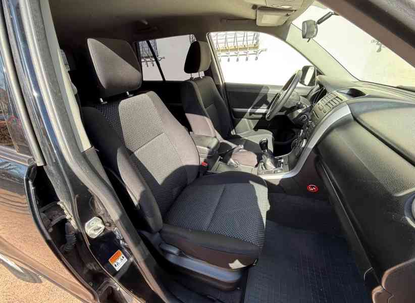 Suzuki Grand Vitara 2,0i benzín 103kw - foto 16