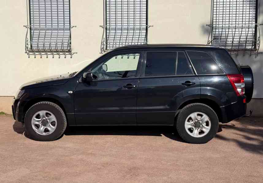 Suzuki Grand Vitara 2,0i benzín 103kw - foto 8