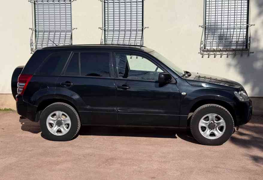 Suzuki Grand Vitara 2,0i benzín 103kw - foto 4