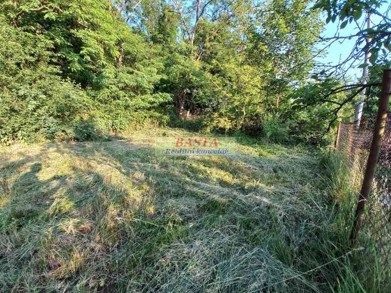 Pronájem zahrady Ivančice okres Brno-venkov u lesa 178 m2 - foto 2