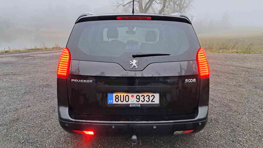 Peugeot 5008 2.0HDi 120kW, 7míst, AUT, tažné, Pano - foto 11