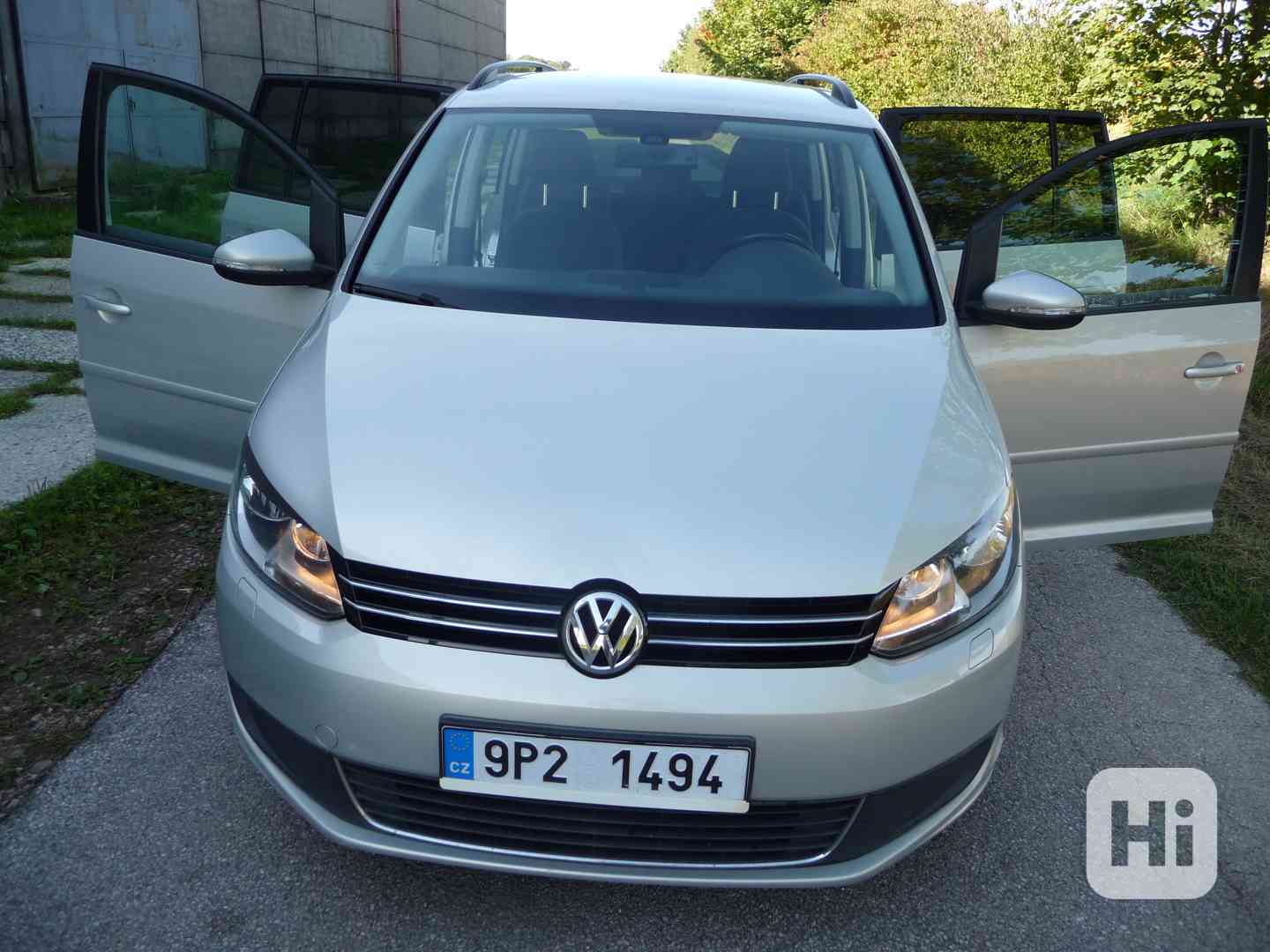 VW Touran 1,6 TDi, 77 kW, Comfort Line, 2012,nehavarován!!  - foto 1