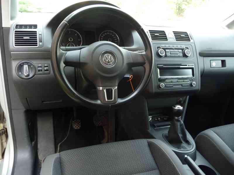 VW Touran 1,6 TDi, 77 kW, Comfort Line, 2012,nehavarován!!  - foto 11