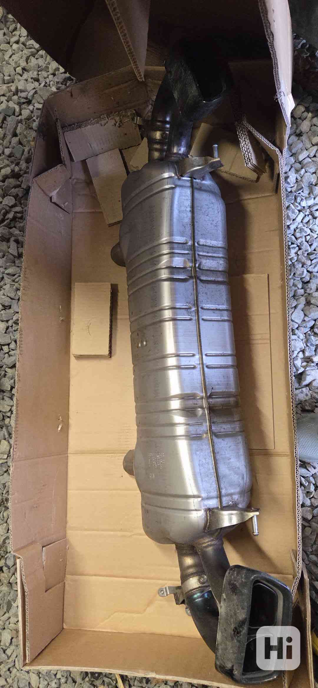 Prodám koncový díl výfuku na BMW G30 m550i - foto 1