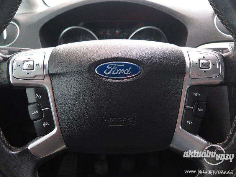 Ford S-MAX 1.6, nafta, r.v. 2014 - foto 13