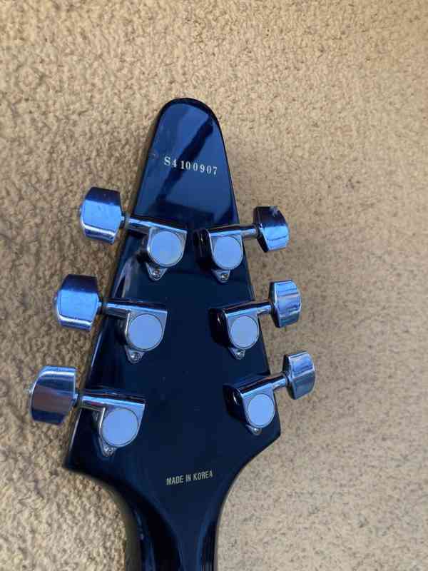 Elektrická kytara Gibson Epiphone Flying V - Korea - foto 4