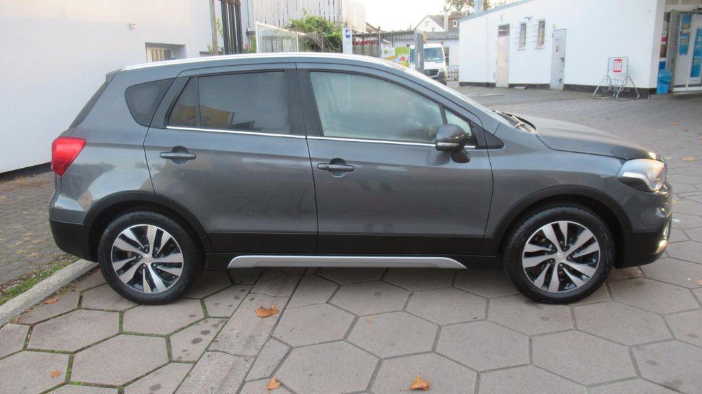 Suzuki SX4 S-Cross 1.4i Comfort+ benzín 4x4 103kw - foto 16