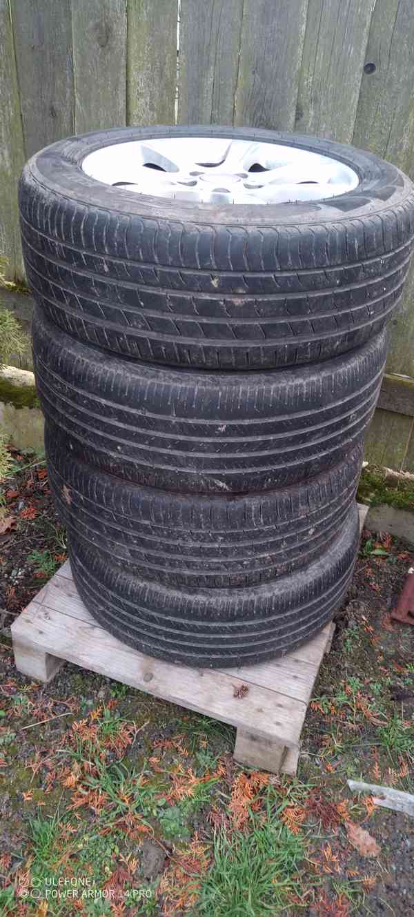 Alu kola s pneu 235/55 R17 - foto 2