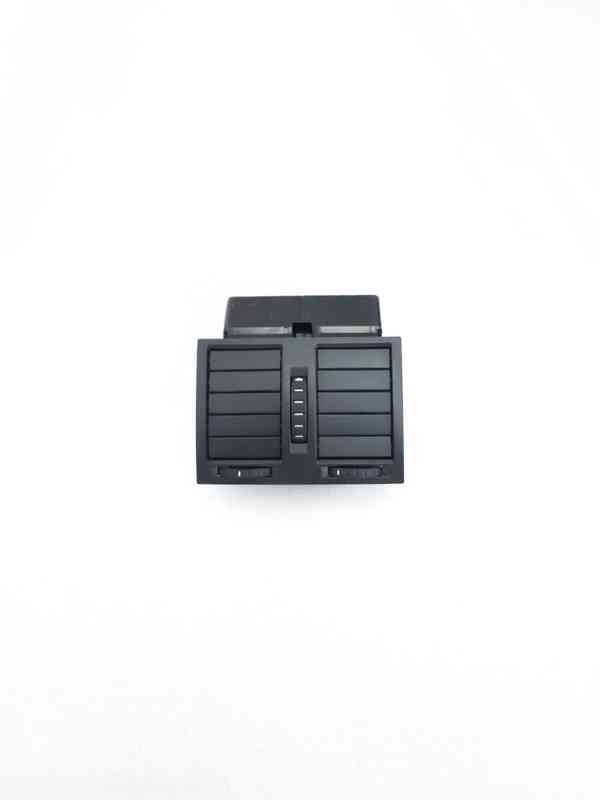 PĚKNÝ Škoda SUPERB 1 zadní výdech topení 3U0 819 203 D - foto 1