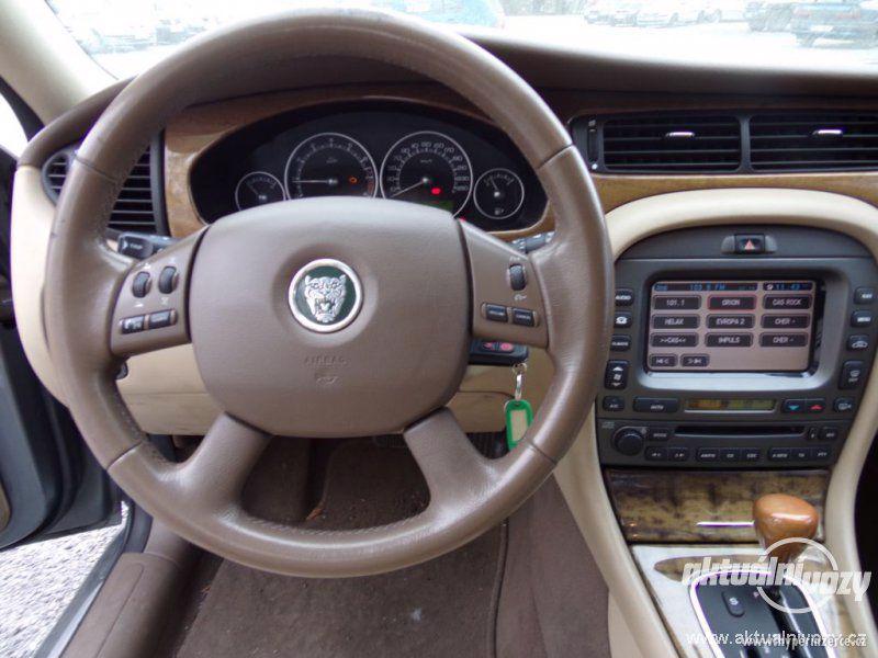 Jaguar X-Type 2.5, benzín, automat, RV 2005, el. okna, STK, centrál, klima - foto 12
