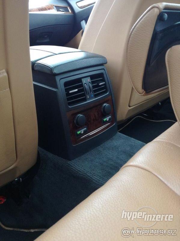 BMW E60 525d facelift (145kw) MANUÁL - foto 9