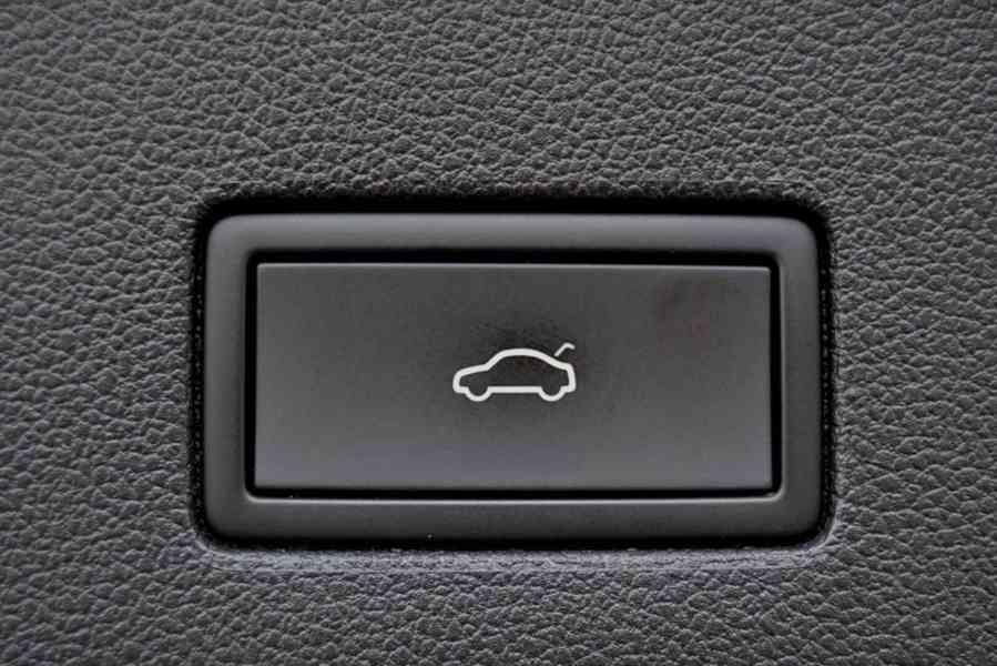 Volkswagen Touareg 3.0 TDI V6 170kW 4MOTION Tiptronic Navi - foto 15