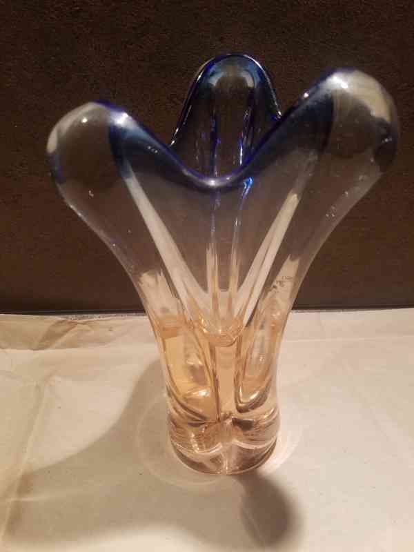 Váza z hutního skla Josef Hospodka, sklárny Chřibská - foto 1