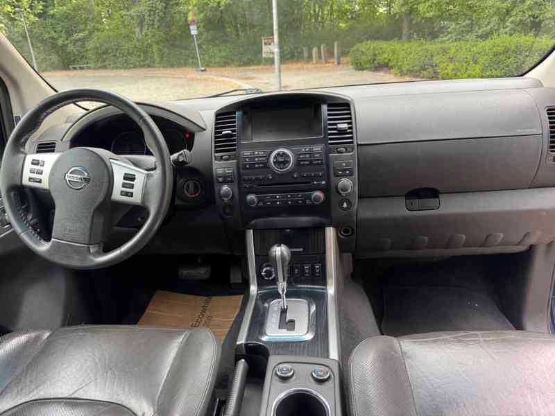 Nissan Pathfinder 2.5 DCI LE Premium Aut. 140kw - foto 4