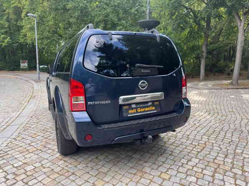Nissan Pathfinder 2.5 DCI LE Premium Aut. 140kw - foto 3