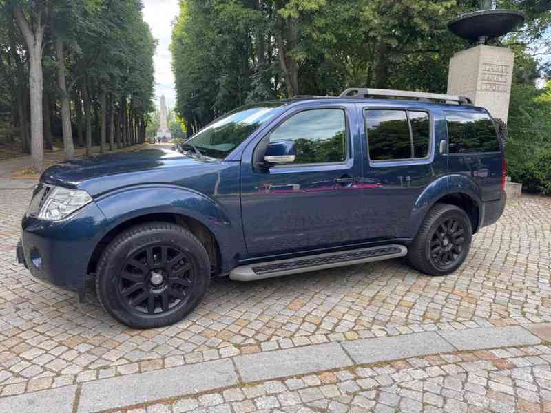 Nissan Pathfinder 2.5 DCI LE Premium Aut. 140kw - foto 20