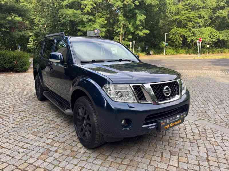 Nissan Pathfinder 2.5 DCI LE Premium Aut. 140kw - foto 1
