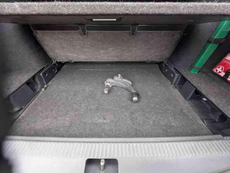 Škoda Octavia 3 vRS, 2.0 TSI, 169 kW, tažné  - foto 19