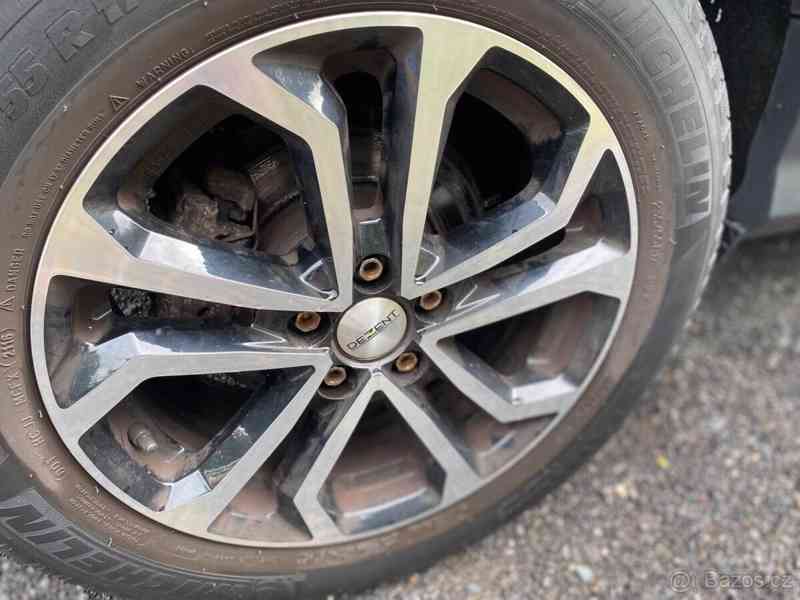 Ford Kuga - foto 9