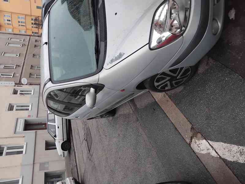 Prodám automobil - foto 2