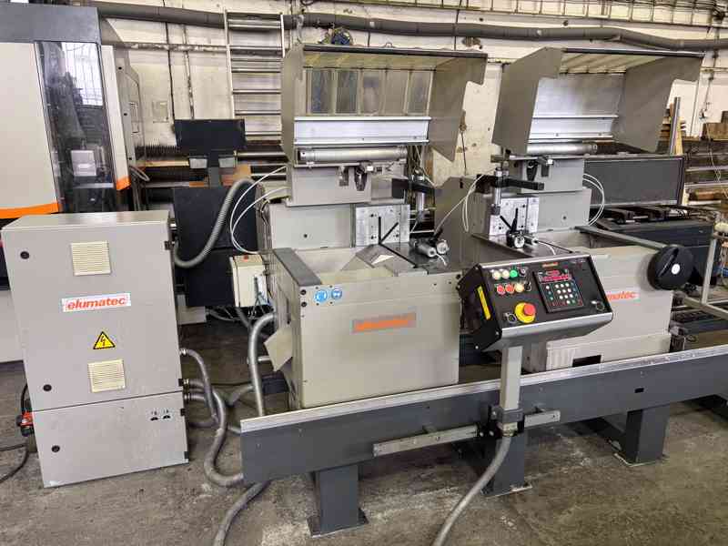 elumatec DG 142 Dvoukotoučová pila  - foto 4