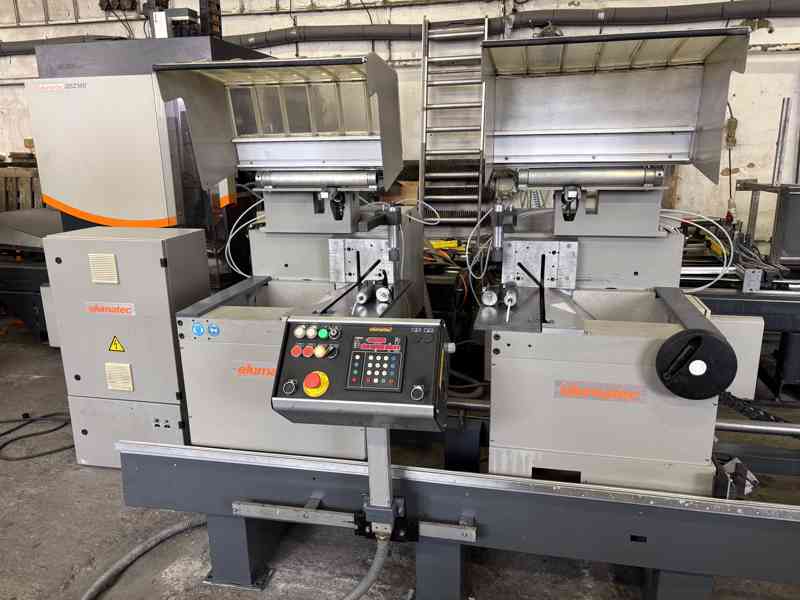 elumatec DG 142 Dvoukotoučová pila  - foto 2