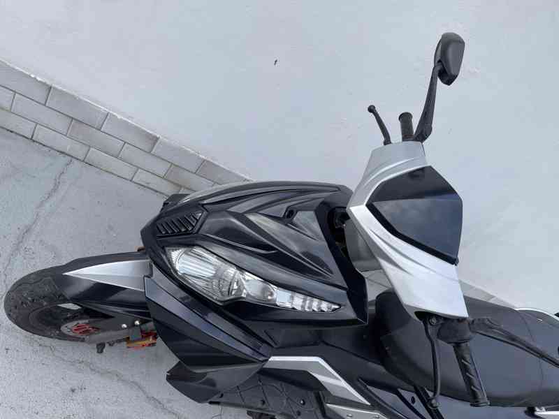 Skútr Maxon 125 ccm - foto 4