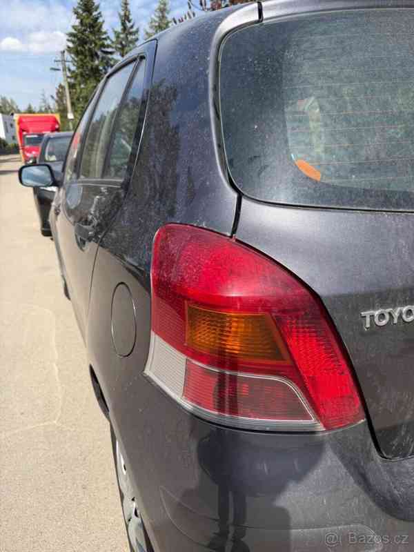 Toyota Yaris 1,0 - foto 9