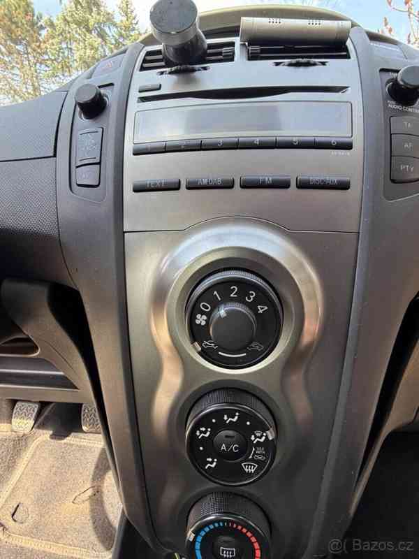 Toyota Yaris 1,0 - foto 7