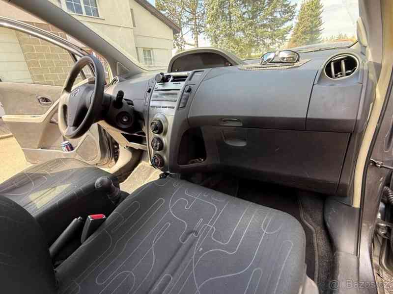 Toyota Yaris 1,0 - foto 5