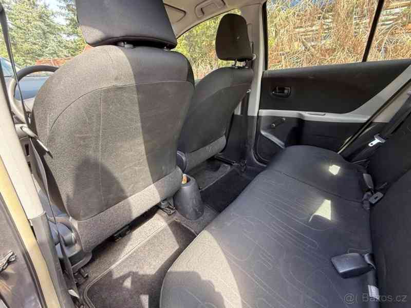 Toyota Yaris 1,0 - foto 3