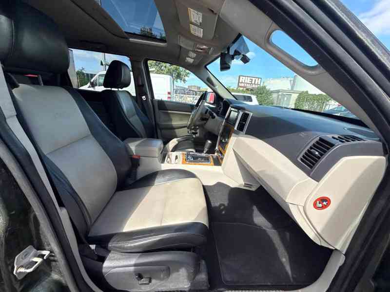 Jeep Grand Cherokee3.0 CRD Limited 160kw - foto 25