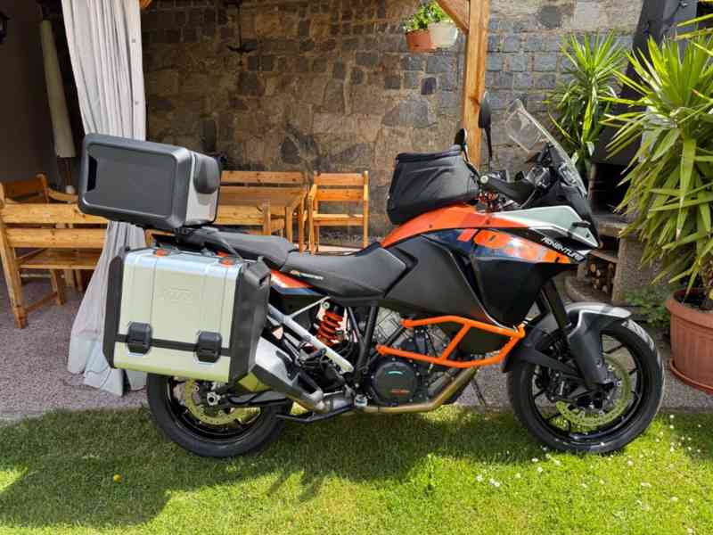 KTM 1050 Adventure - foto 2
