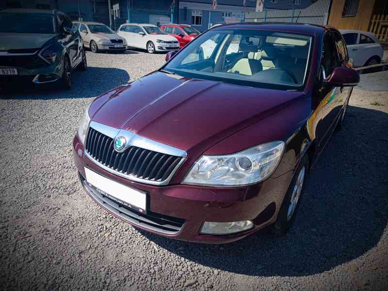ŠKODA Octavia 1,6TDI Ambition ČR 1 majitel  - foto 2
