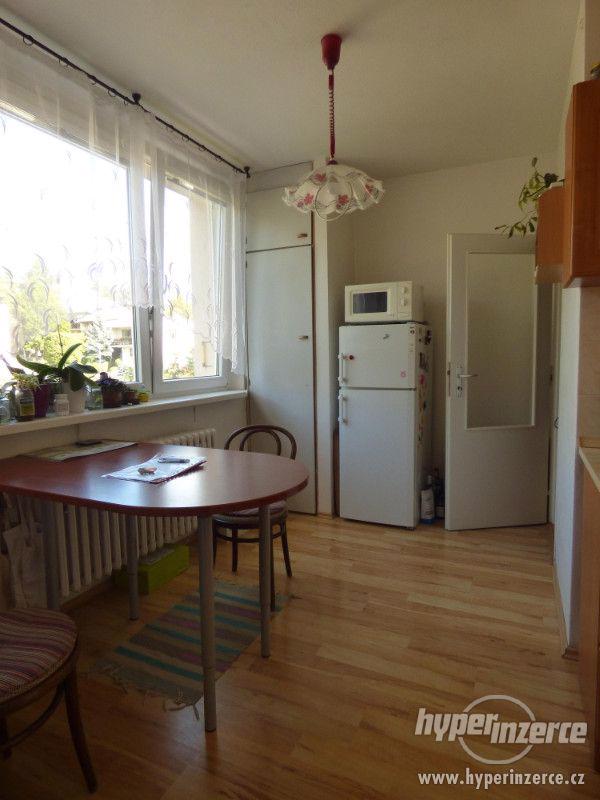 Prodej bytu 3+1 75 m² v Brně-Komín - foto 3