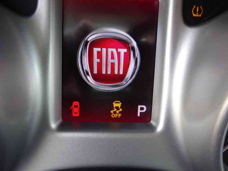 Fiat Freemont 2.0 JTD r.v.2014 4x4 automat 7Míst (125 kw) - foto 7