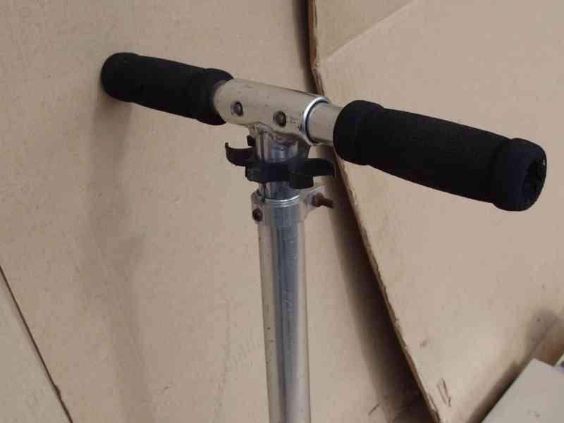 Skládací koloběžka - foto 4