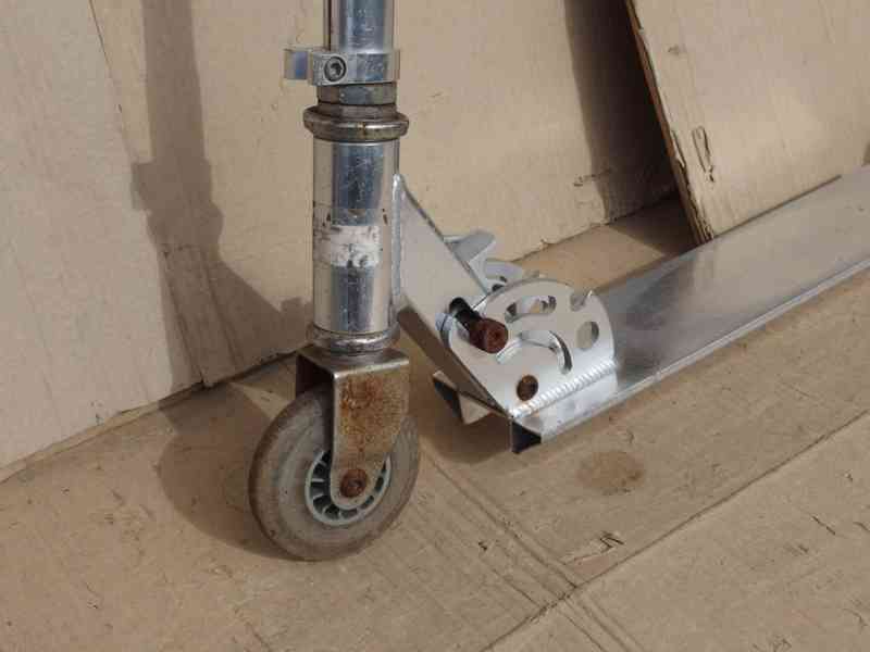 Skládací koloběžka - foto 3