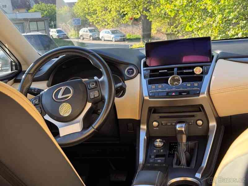 Lexus NX 300h 2,5   NX - foto 20