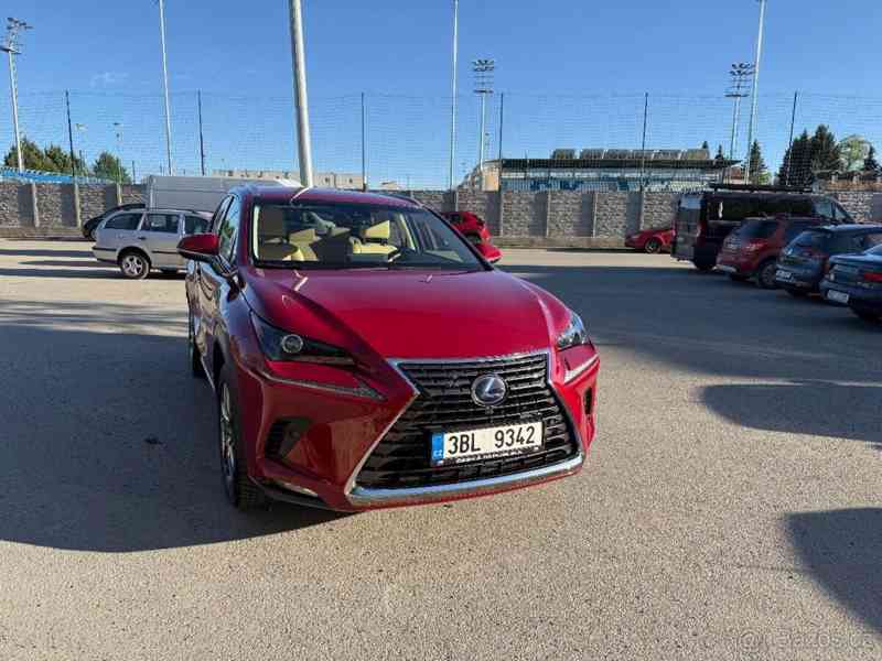 Lexus NX 300h 2,5   NX - foto 13
