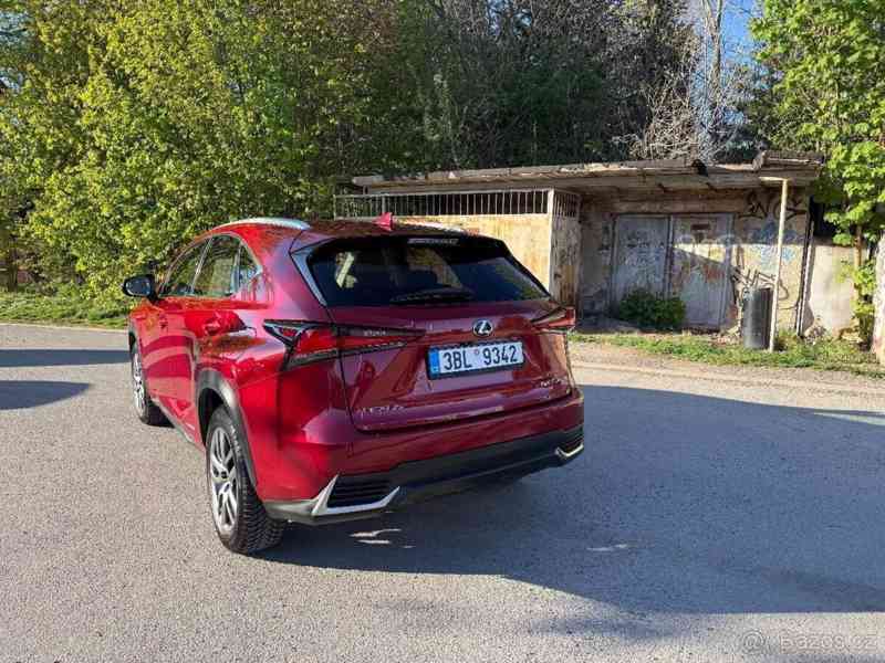 Lexus NX 300h 2,5   NX - foto 2