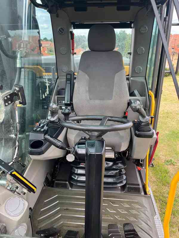 Kolové rypadlo Volvo EW160E (Možnost leasingu) - foto 7