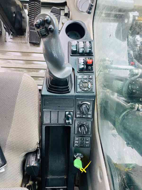 Kolové rypadlo Volvo EW160E (Možnost leasingu) - foto 11