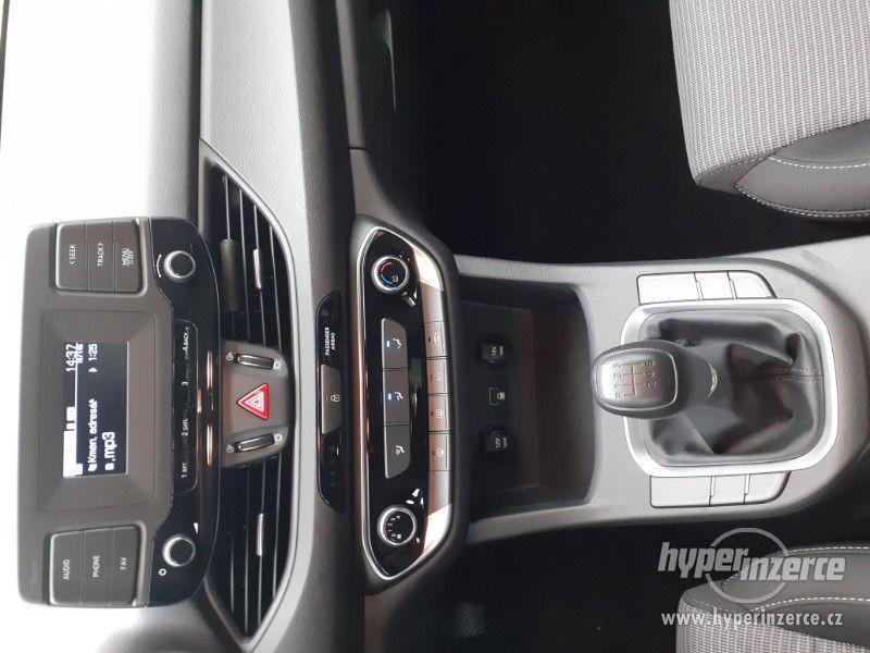 Hyundai i30 kombi 1.5 DPi 110K Start plus, 2020, nové v ČR - foto 13