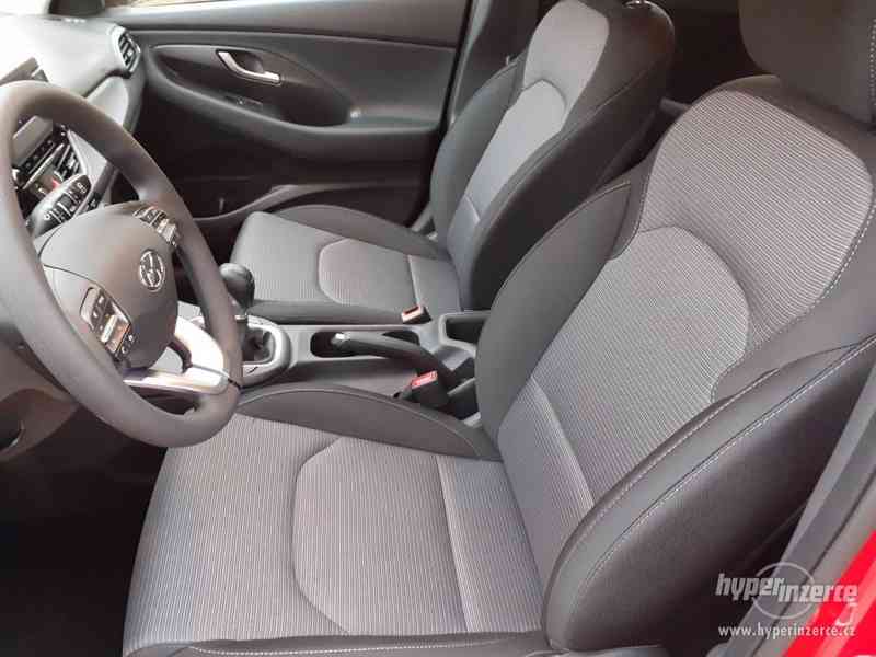 Hyundai i30 kombi 1.5 DPi 110K Start plus, 2020, nové v ČR - foto 19
